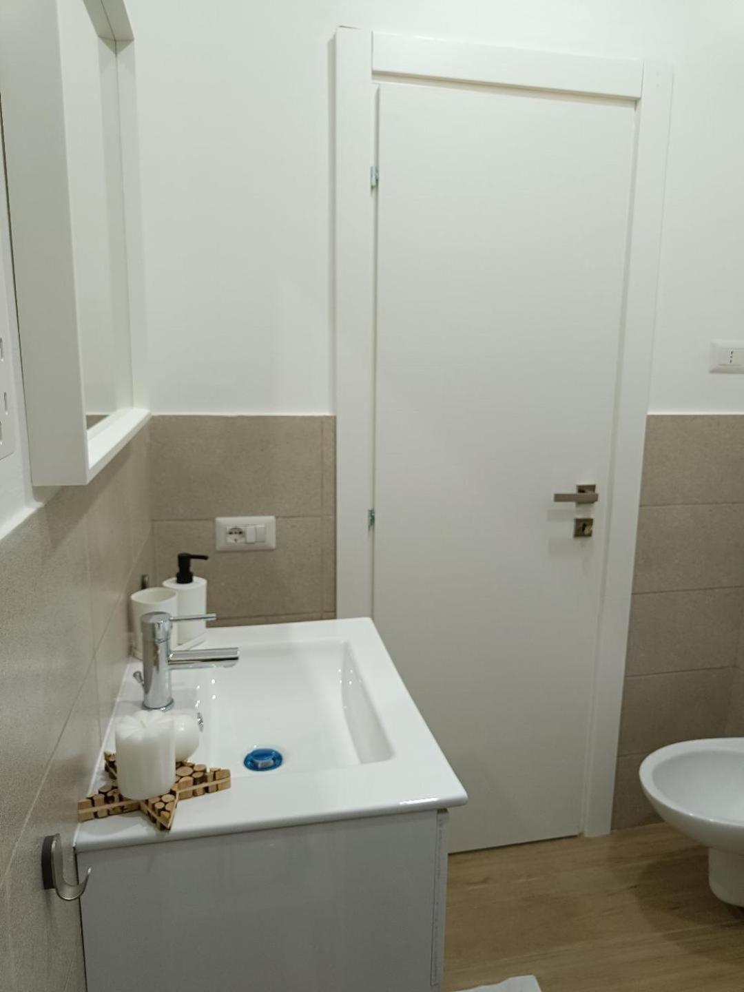 Appartamento Simply House In Bari Twin Esterno foto